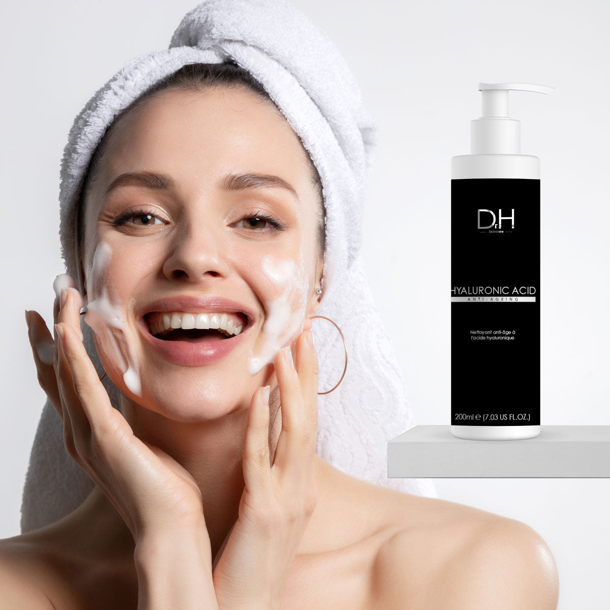 Dr H Hyaluronic Acid Cleanser 200ml - skinChemists